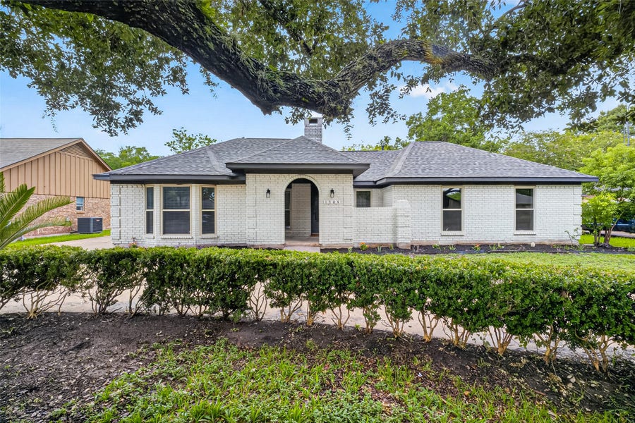 Property photo for 1704 Mulberry Dr, Richmond, TX