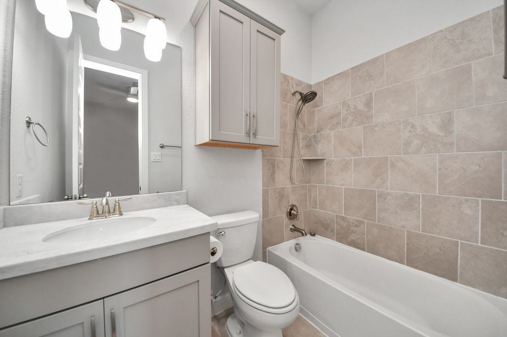 4035 Ashland Woods Drive, Spring, TX 77386 Guest bath.