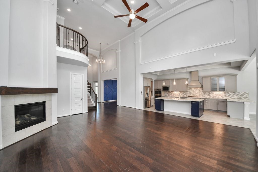 4035 Ashland Woods Drive, Spring, TX 77386 Open concept kitchen/breakfast & family room makes this the hub of the home!