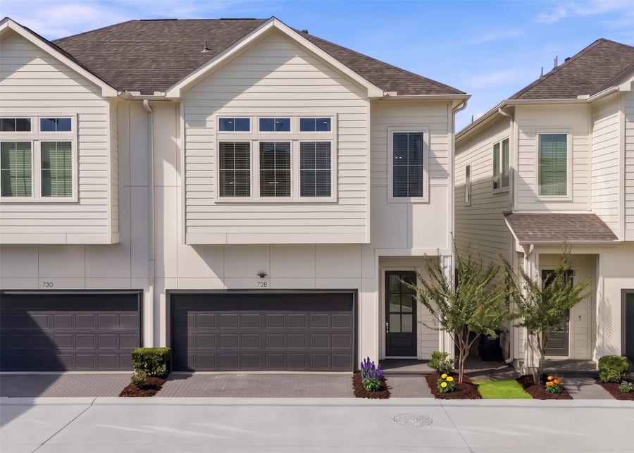 Property photo for 728 Carriage Knolls Drive, Houston, TX
