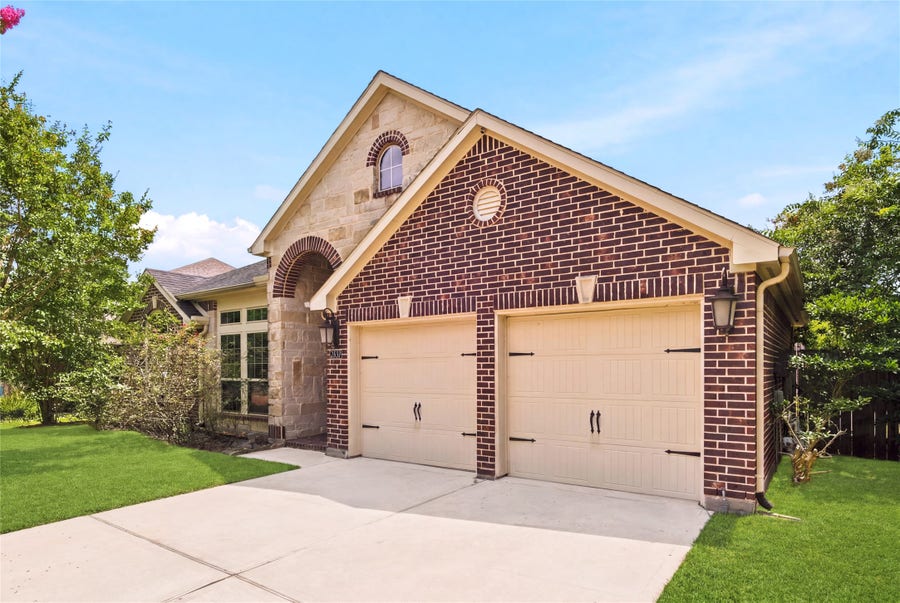 Property photo for 28319 Shining Creek Lane, Spring, TX