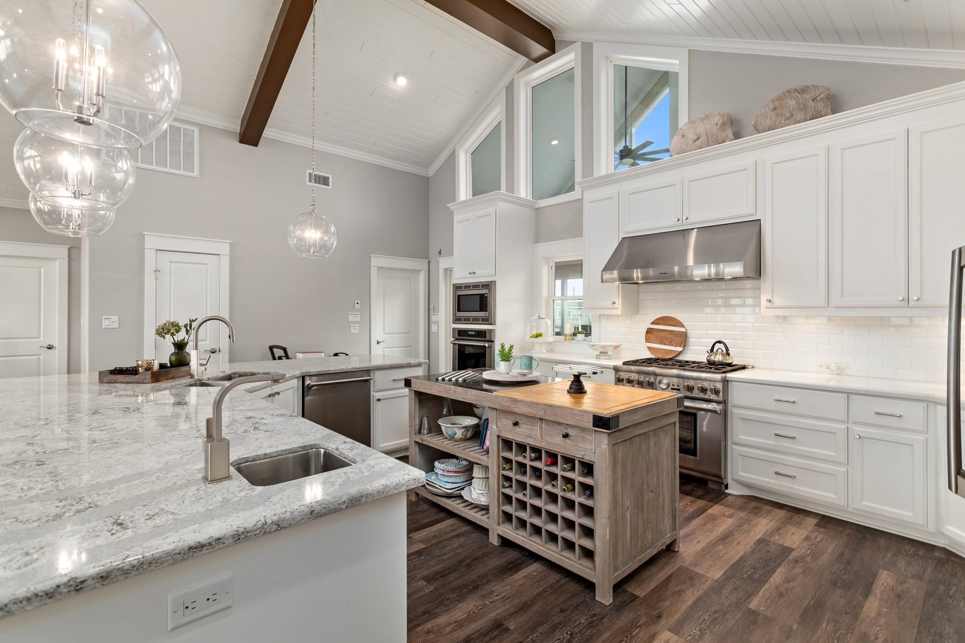 2130 Gulf, Crystal Beach, TX 77650 2130 Gulf, Crystal Beach, TX 77650