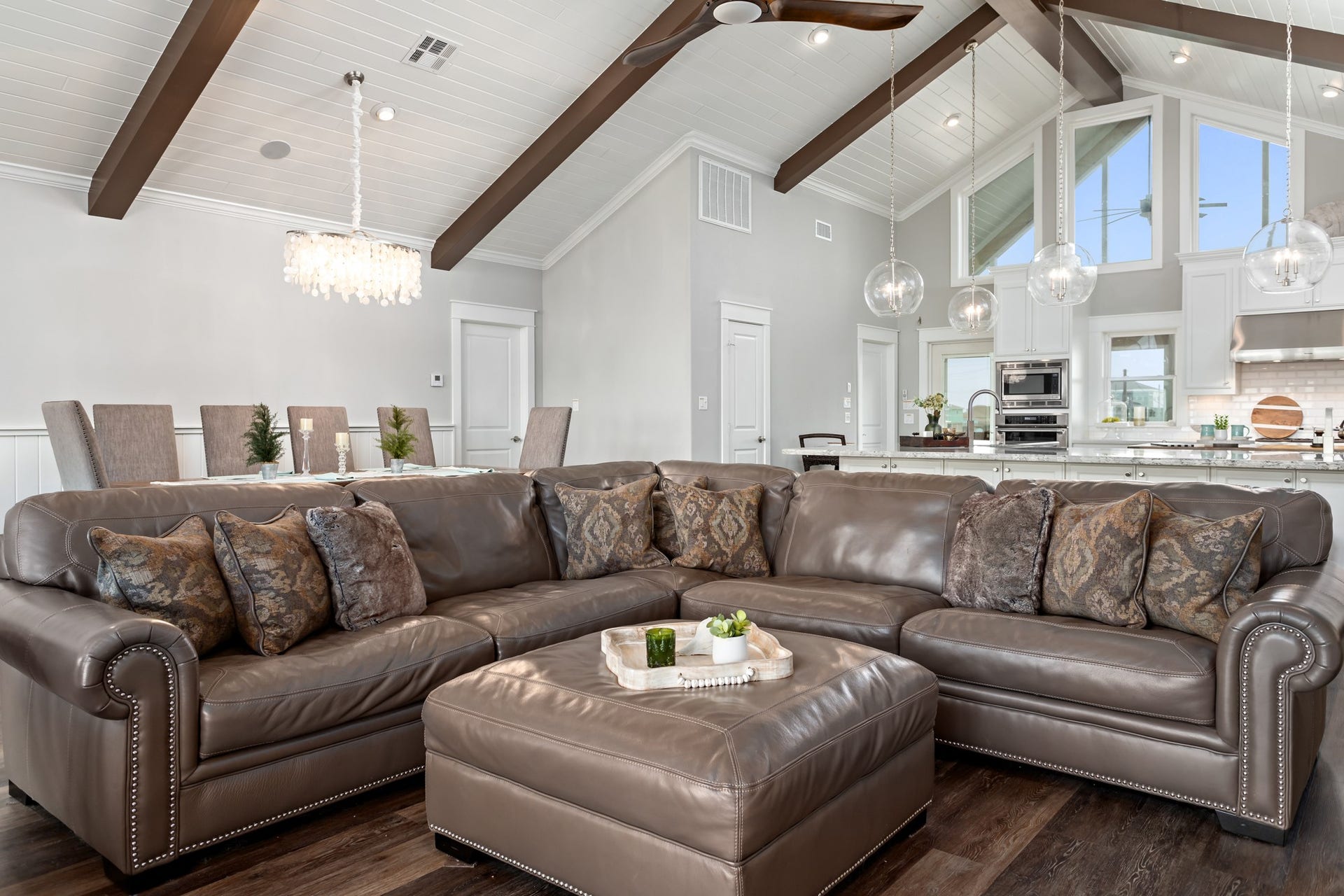 2130 Gulf, Crystal Beach, TX 77650 2130 Gulf, Crystal Beach, TX 77650