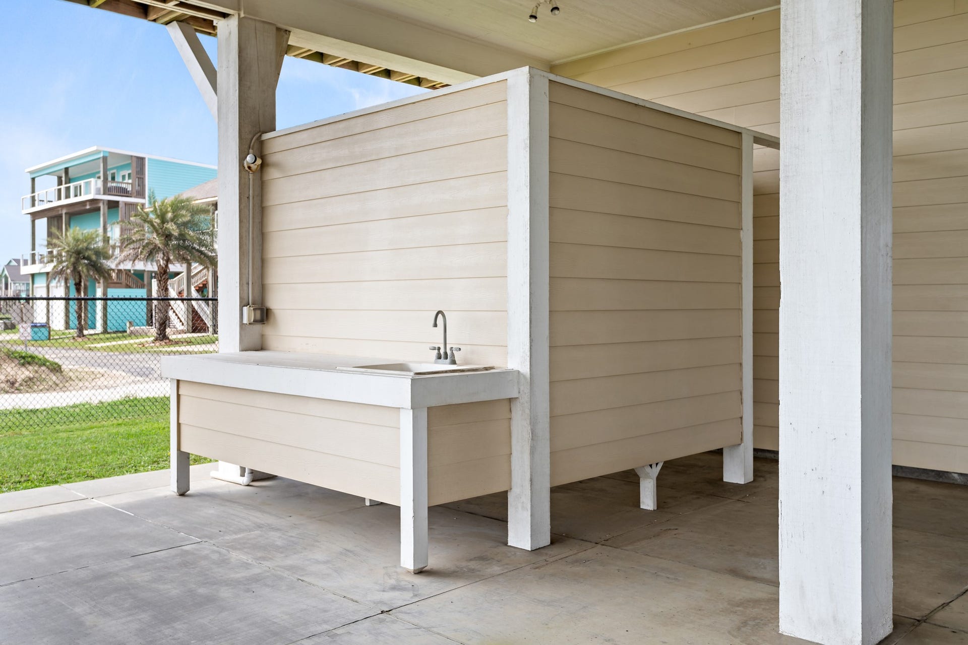 2130 Gulf, Crystal Beach, TX 77650 2130 Gulf, Crystal Beach, TX 77650