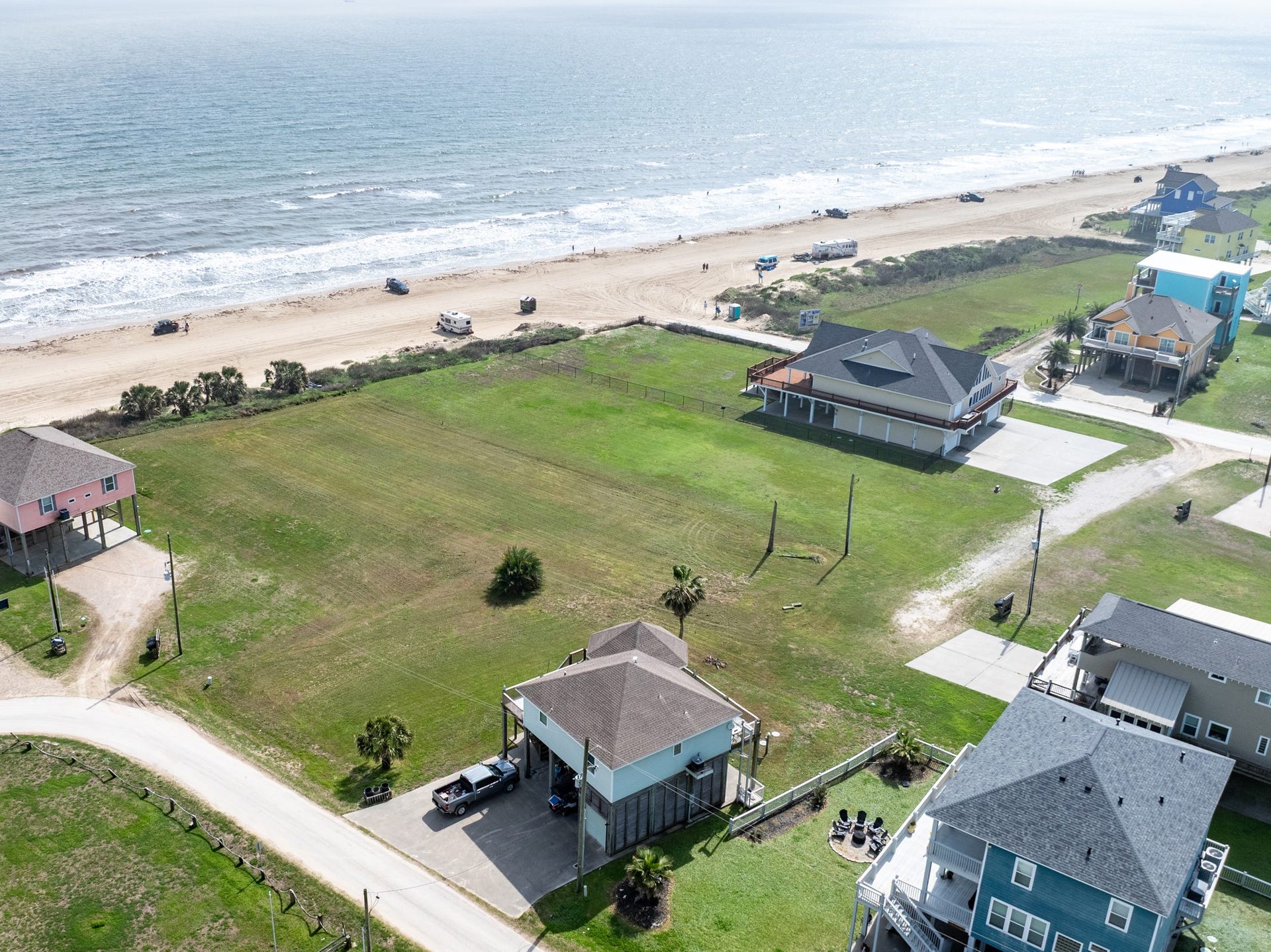 2130 Gulf, Crystal Beach, TX 77650 2130 Gulf, Crystal Beach, TX 77650