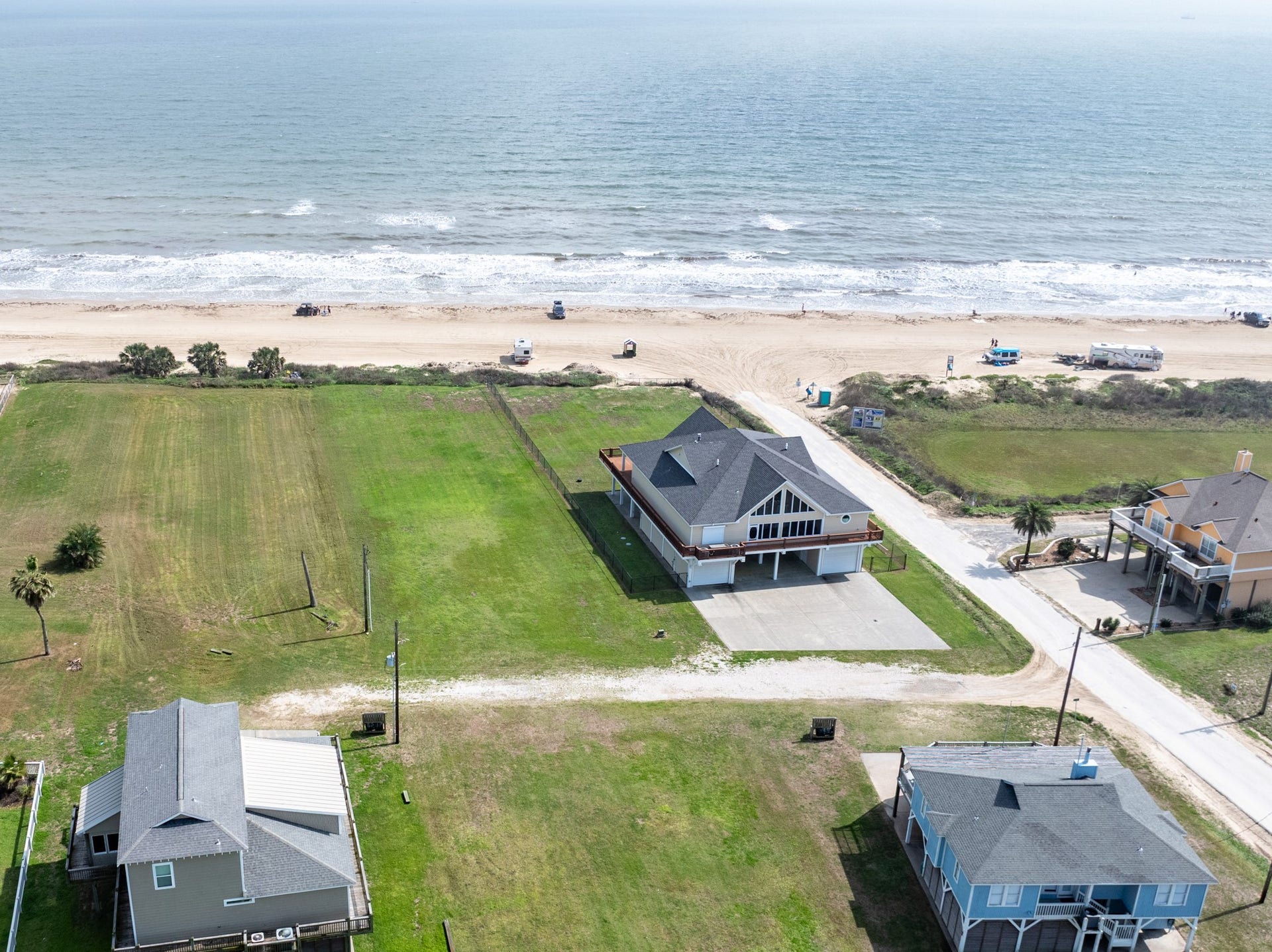 2130 Gulf, Crystal Beach, TX 77650 2130 Gulf, Crystal Beach, TX 77650