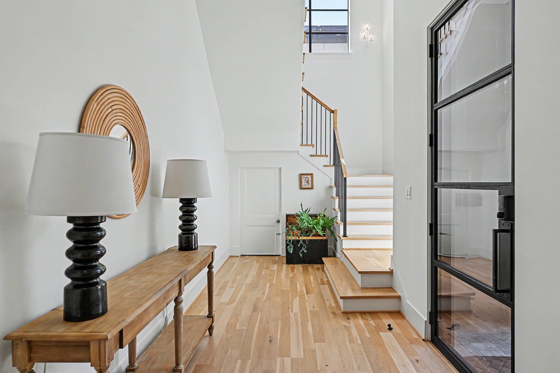 1605 Mcduffie Street, Houston, TX 77019 Formal entry with incredible storage underneath the stairs.