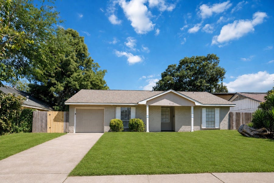 Property photo for 5114 Heatherbrook Drive, Houston, TX