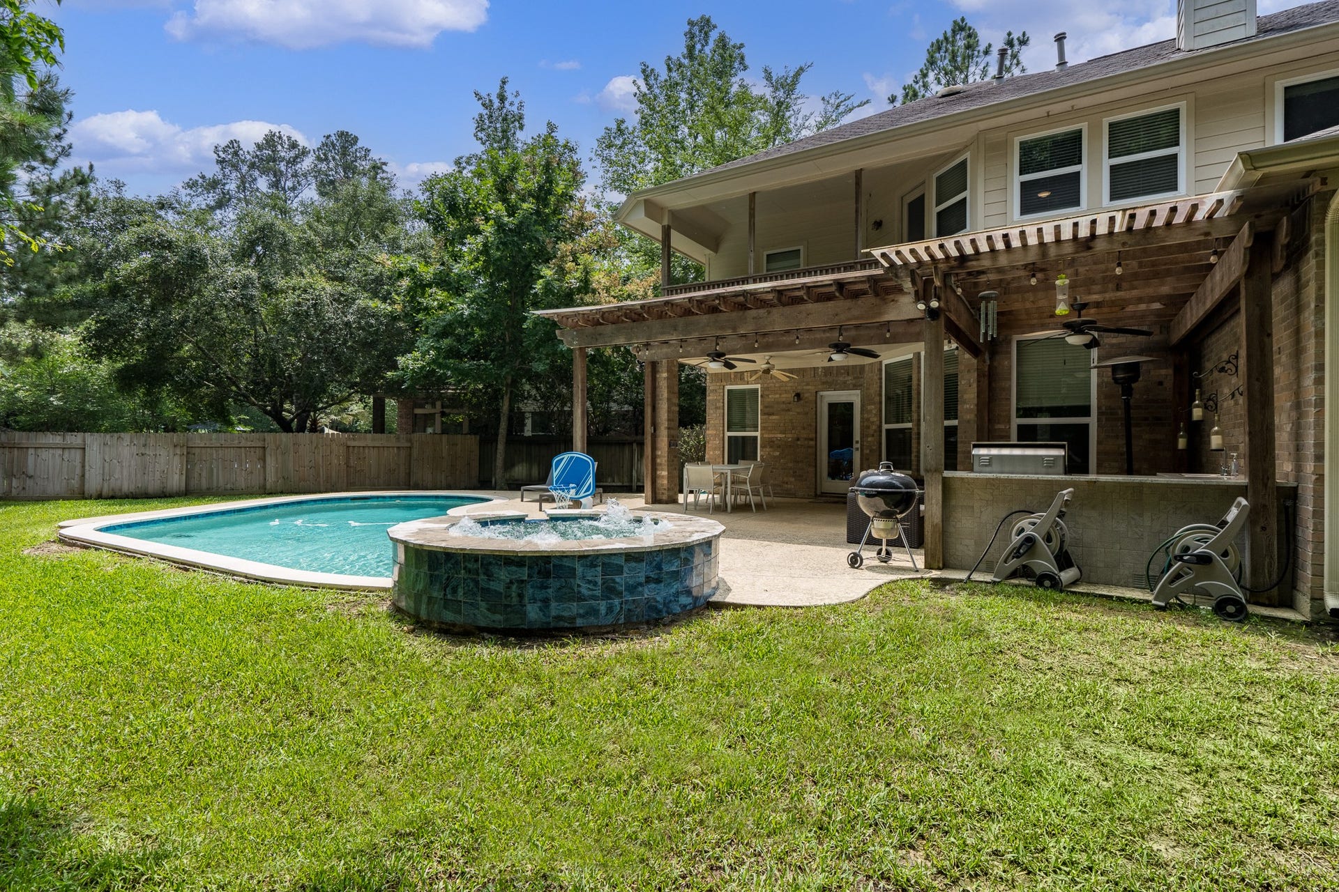 11 Dahlia Trail Place, The Woodlands, TX 77382 Backyard