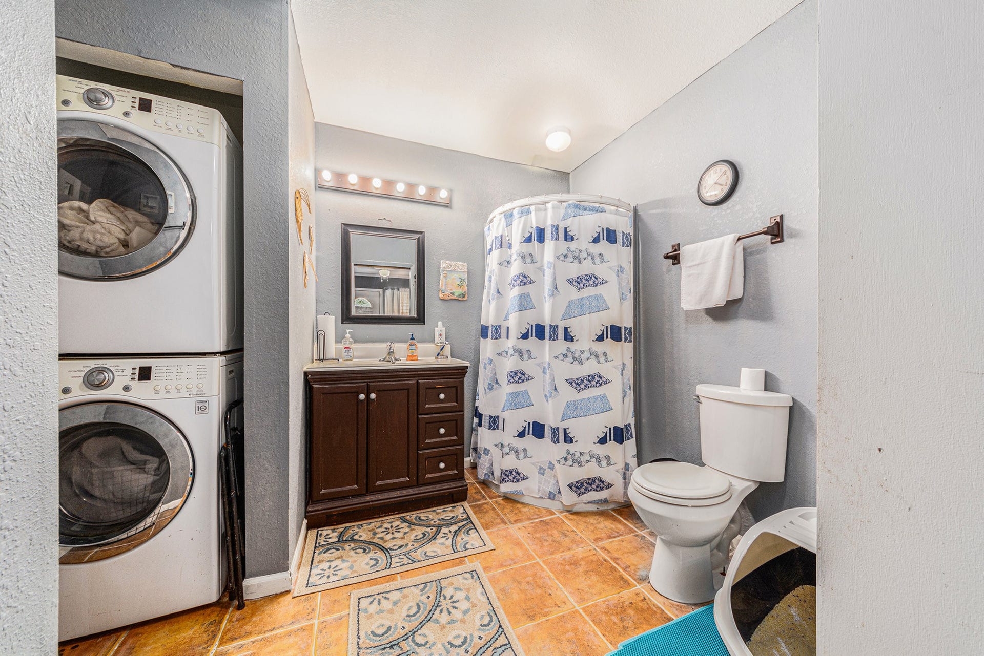 6503 Sharon Lane, Hitchcock, TX 77563 6503 Sharon Lane, Hitchcock, TX 77563