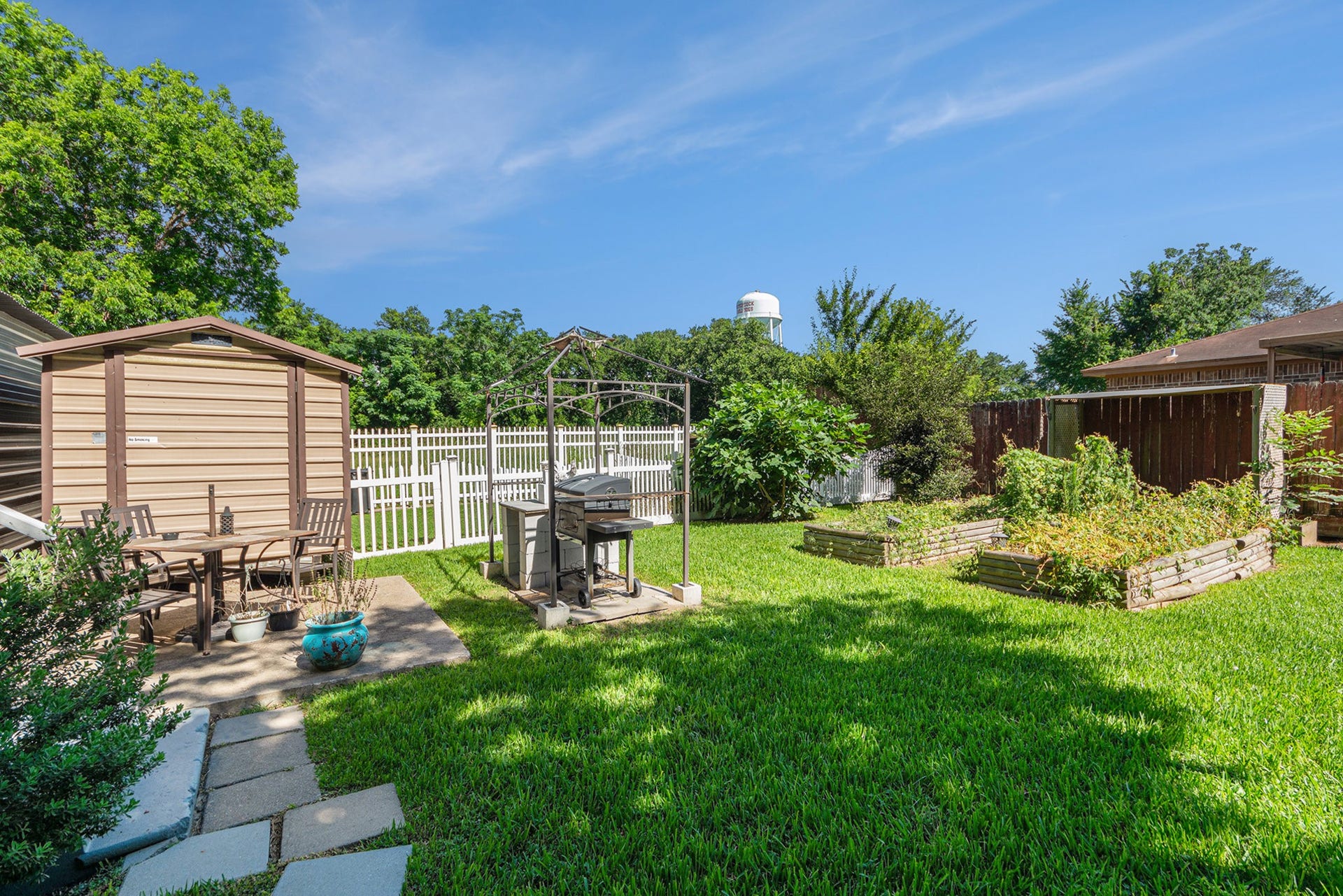 6503 Sharon Lane, Hitchcock, TX 77563 6503 Sharon Lane, Hitchcock, TX 77563