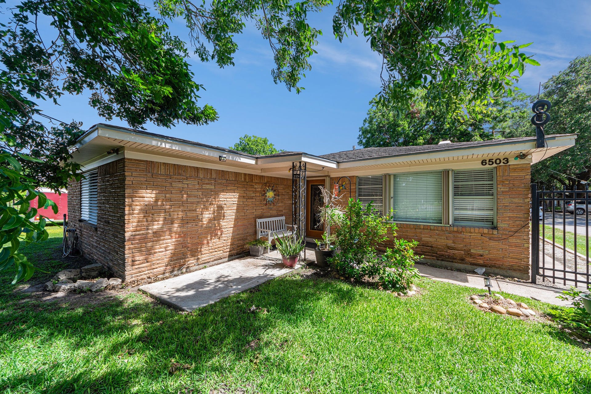 6503 Sharon Lane, Hitchcock, TX 77563 6503 Sharon Lane, Hitchcock, TX 77563