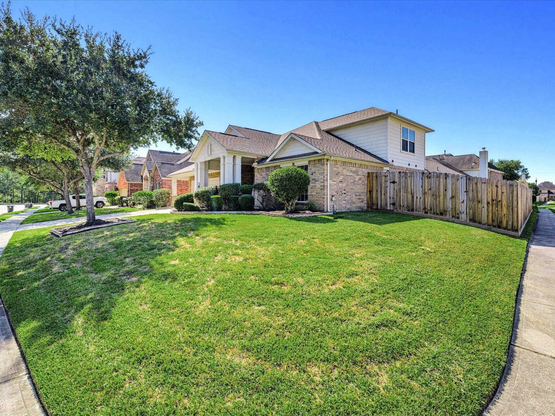 2521 Twisting Pine Court, Houston, TX 77345 2521 Twisting Pine Court, Houston, TX 77345