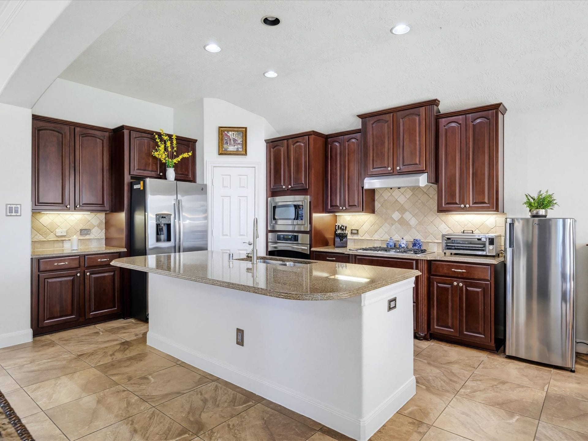 2521 Twisting Pine Court, Houston, TX 77345 2521 Twisting Pine Court, Houston, TX 77345