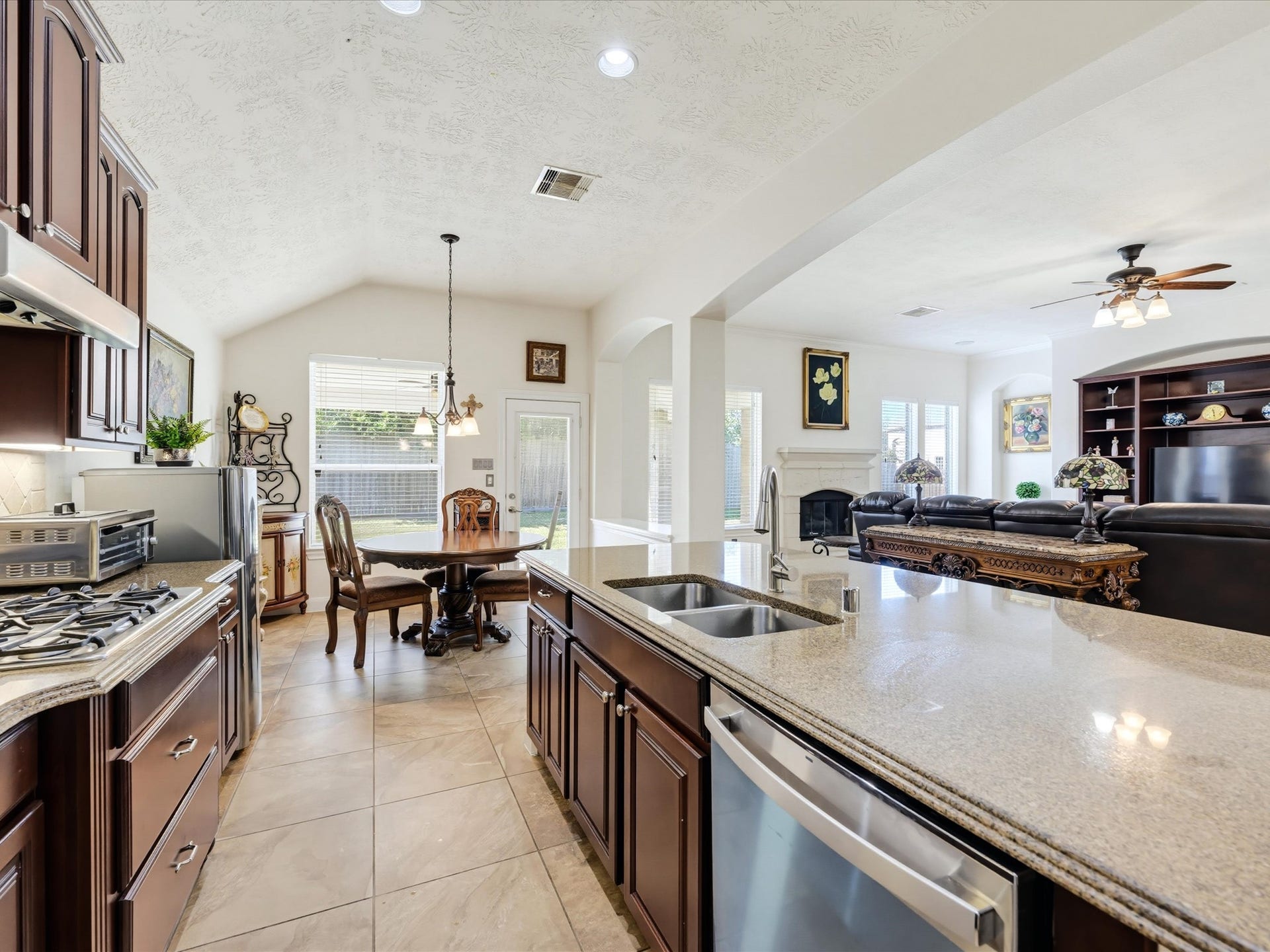 2521 Twisting Pine Court, Houston, TX 77345 2521 Twisting Pine Court, Houston, TX 77345