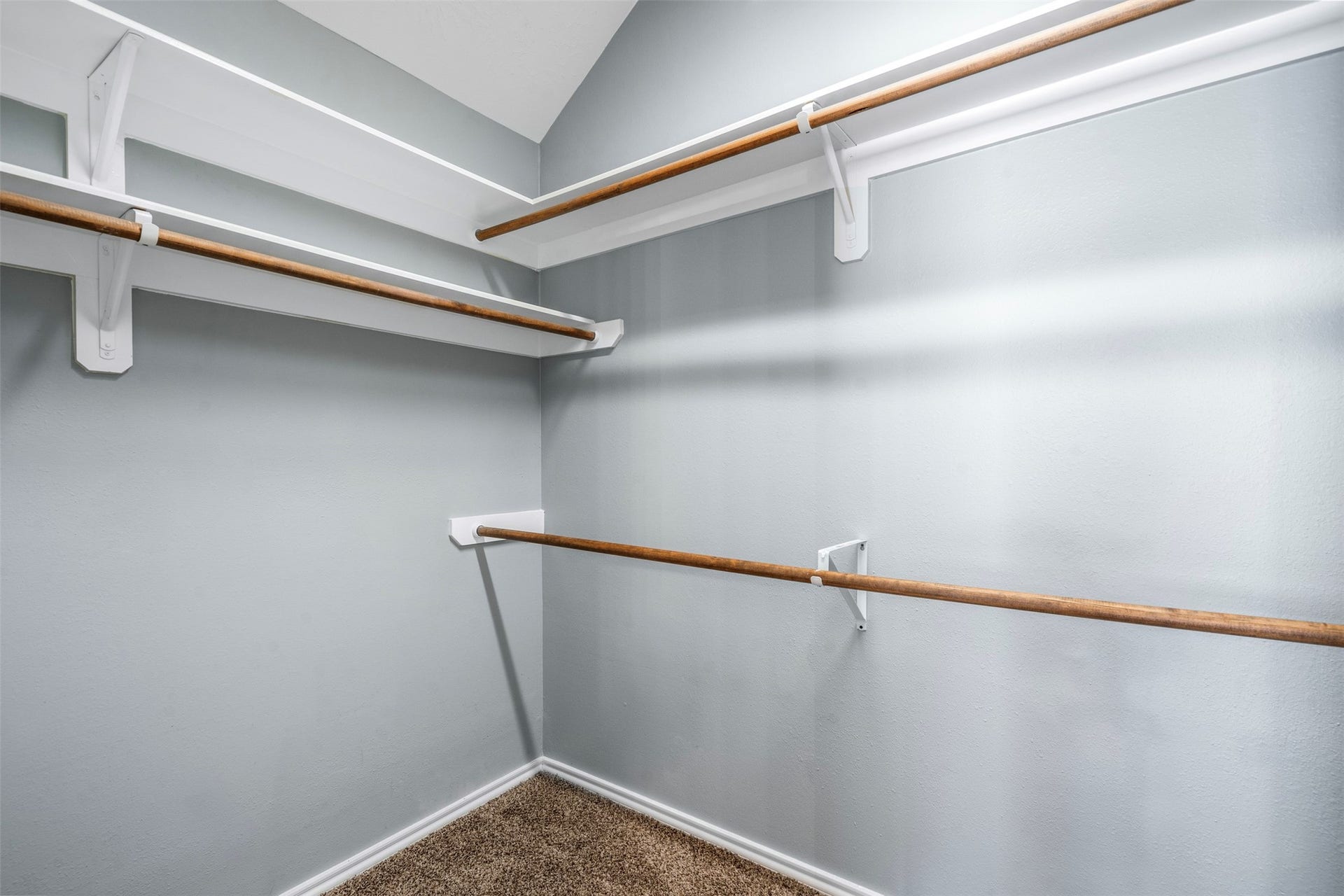 12902 Cascadia Knoll Court, Humble, TX 77346 Walk-in closet featuring built-in shelving.