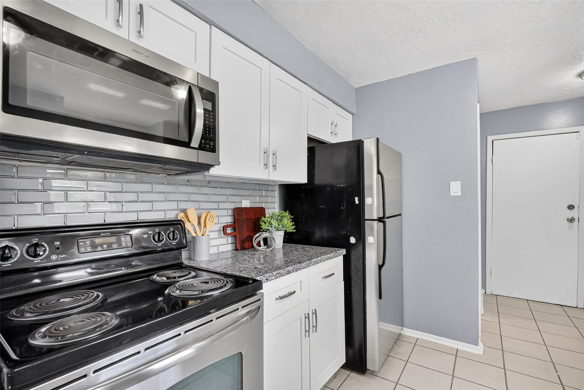 6013 Leafwood Circle, League City, TX 77573 6013 Leafwood Circle, League City, TX 77573