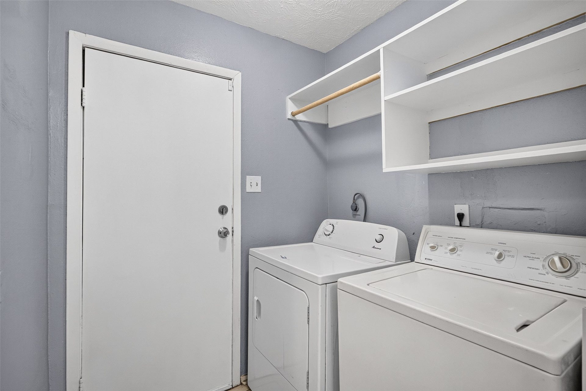 6013 Leafwood Circle, League City, TX 77573 6013 Leafwood Circle, League City, TX 77573