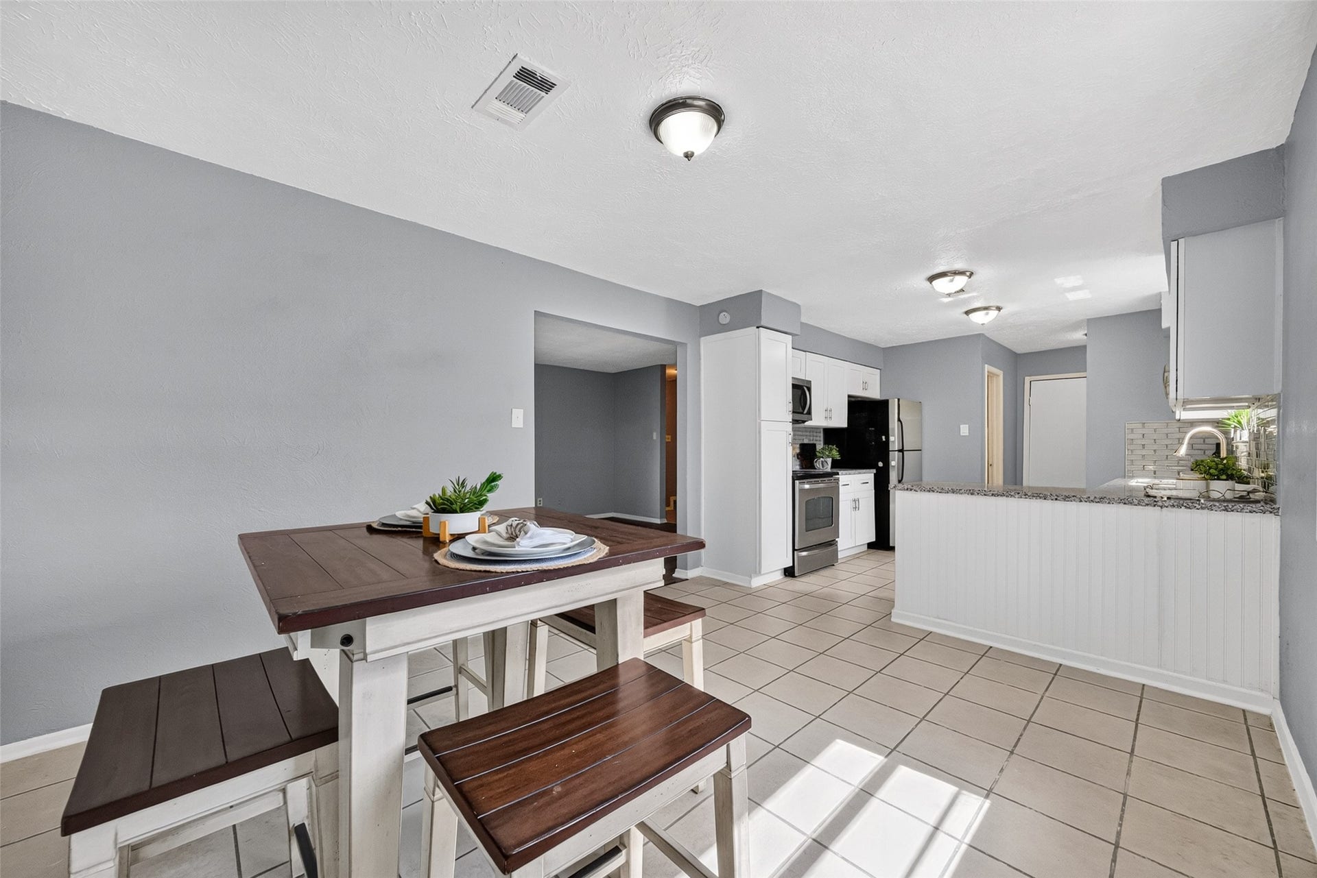 6013 Leafwood Circle, League City, TX 77573 6013 Leafwood Circle, League City, TX 77573