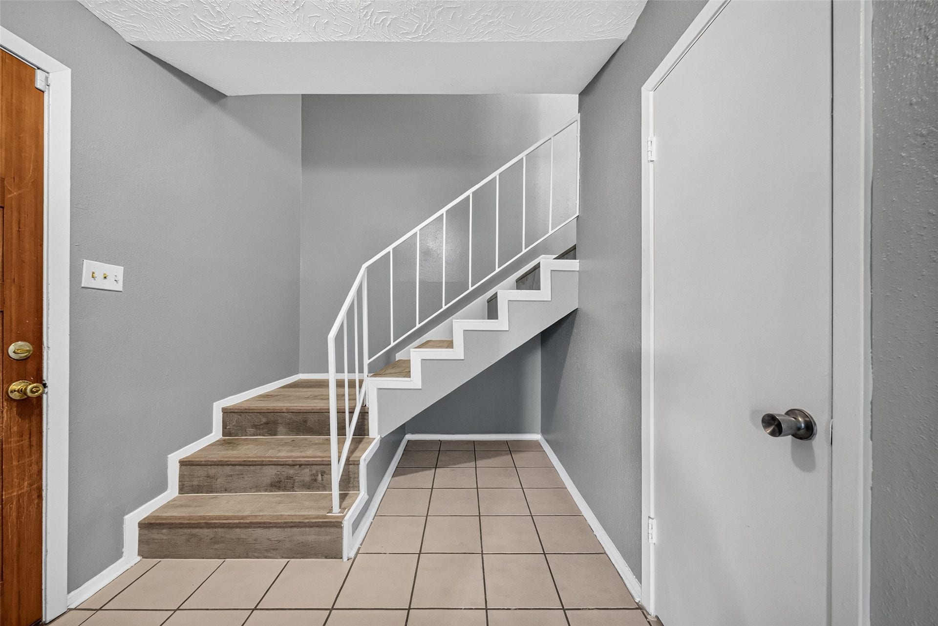 6013 Leafwood Circle, League City, TX 77573 6013 Leafwood Circle, League City, TX 77573