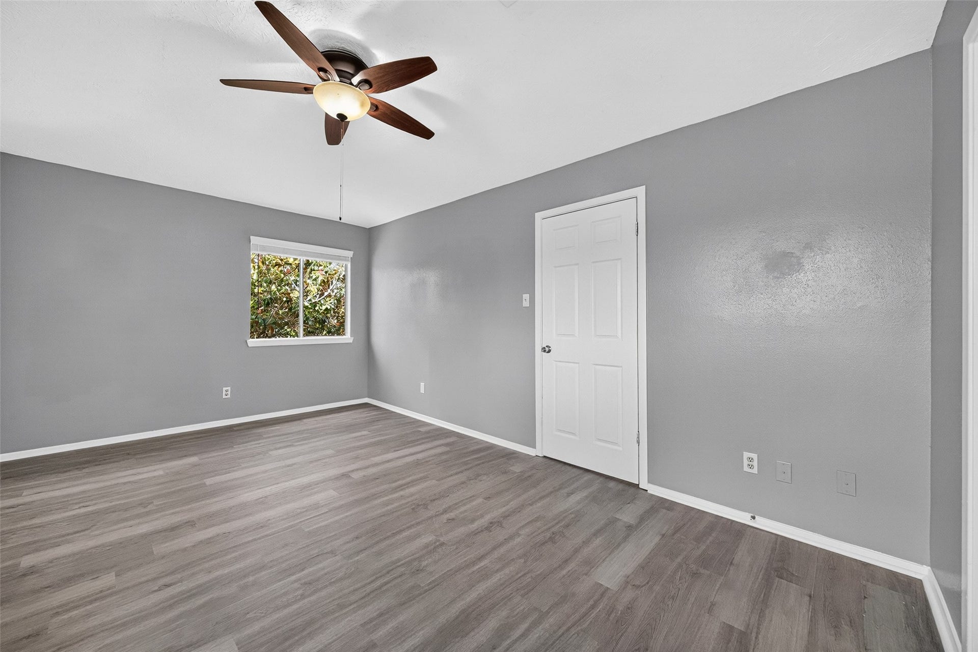 6013 Leafwood Circle, League City, TX 77573 6013 Leafwood Circle, League City, TX 77573