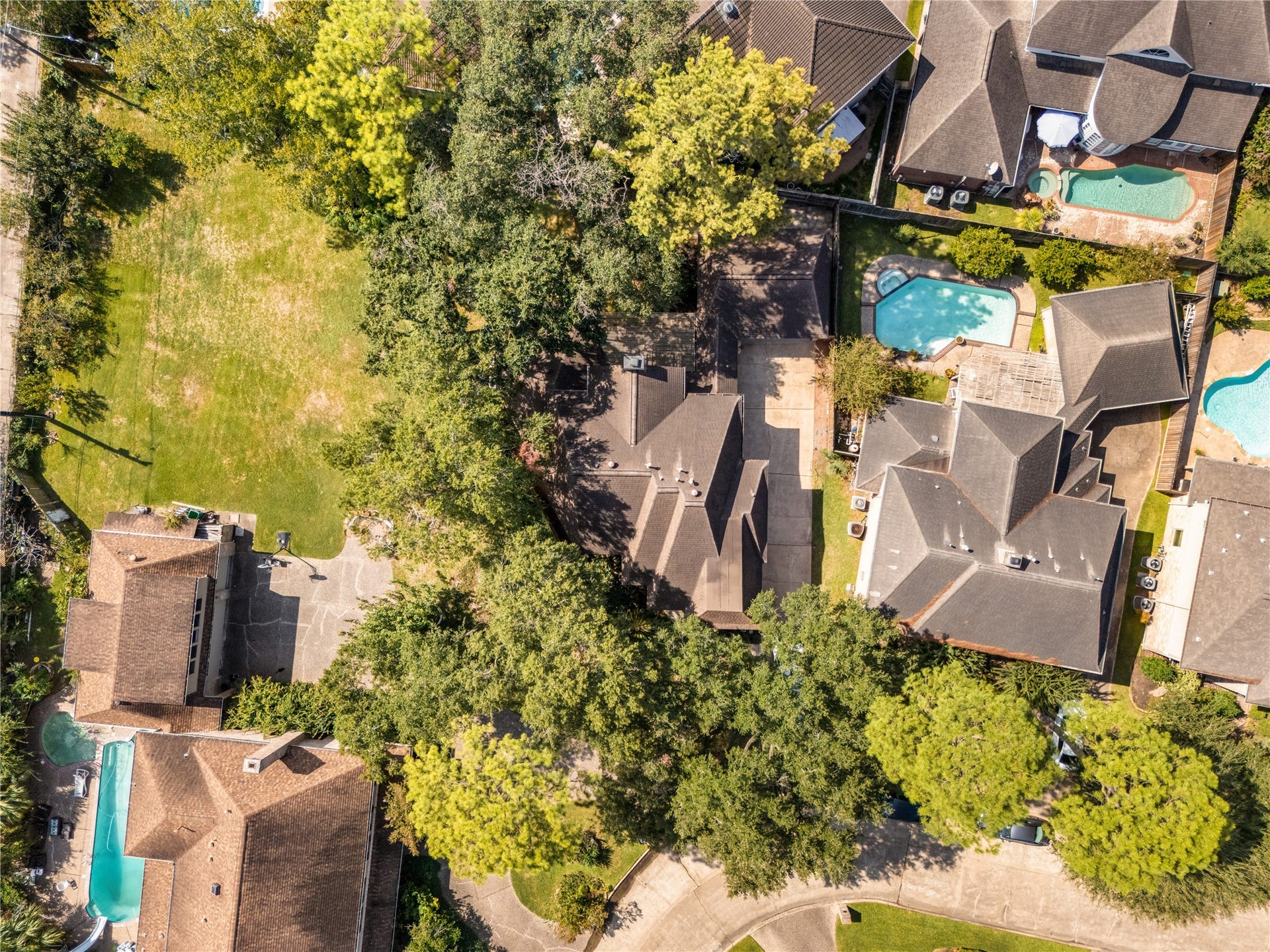 618 Rock Cove, Houston, TX 77079 Ariel Shot showing how shaded the house is