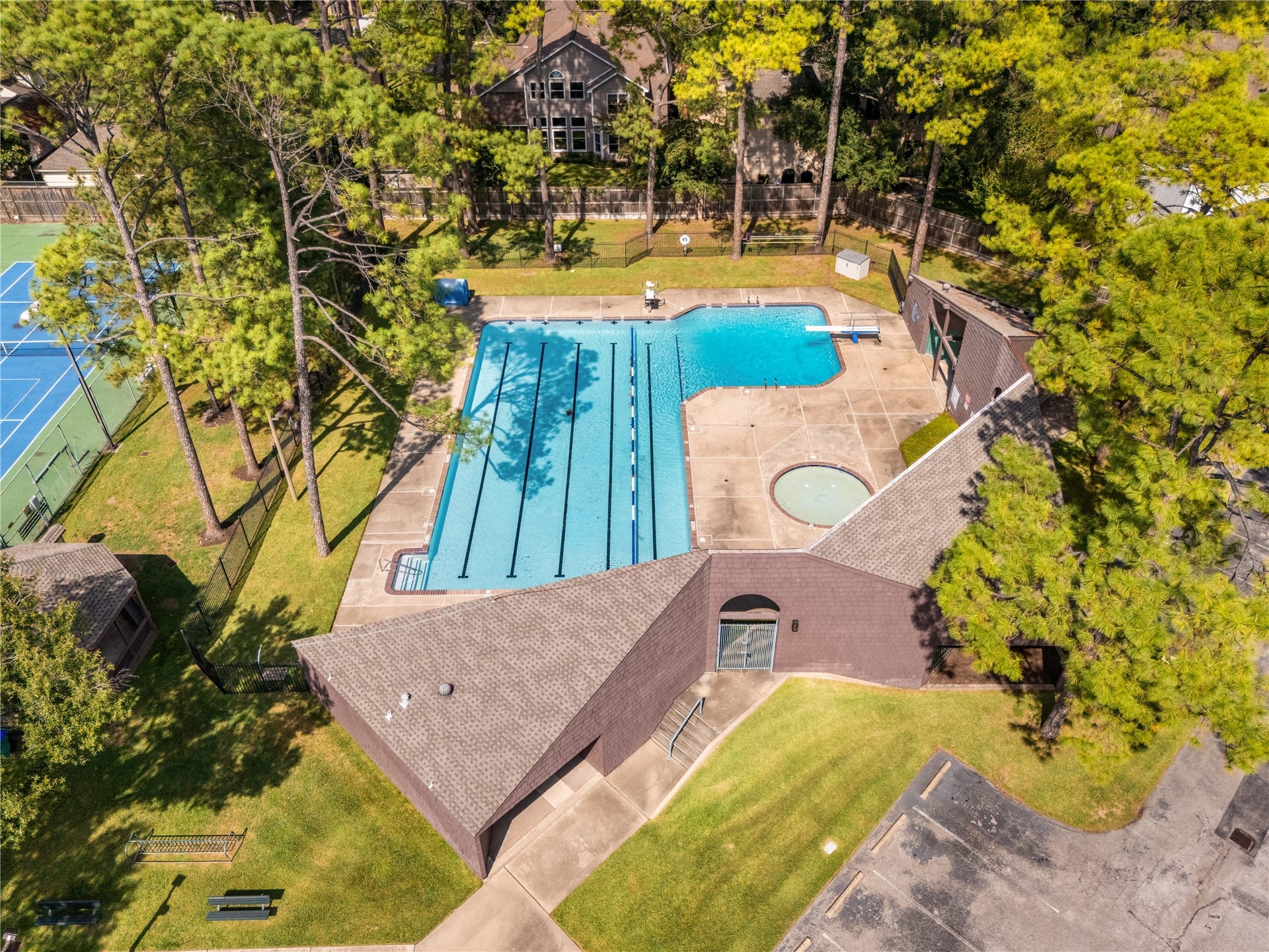 618 Rock Cove, Houston, TX 77079 Community Pool
