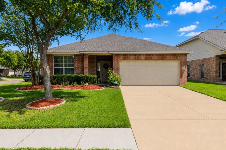 Property photo for 2001 Running Brook Lane, Pearland, TX