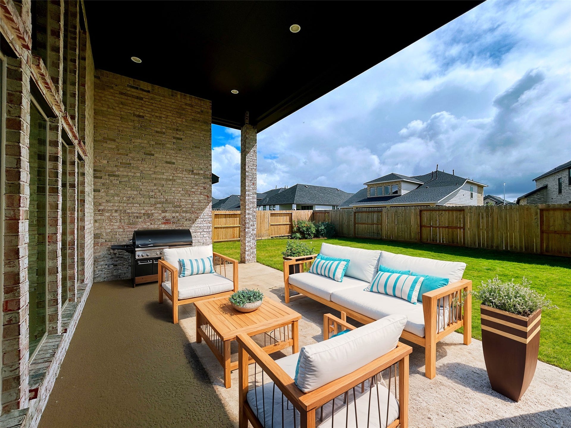 5419 Rocky Banks Way, Fulshear, TX 77441 Virtual Staging