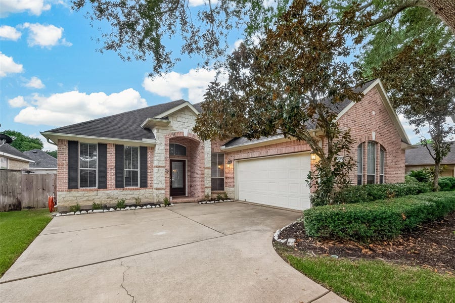 Property photo for 3315 Long Briar Lane, Sugar Land, TX