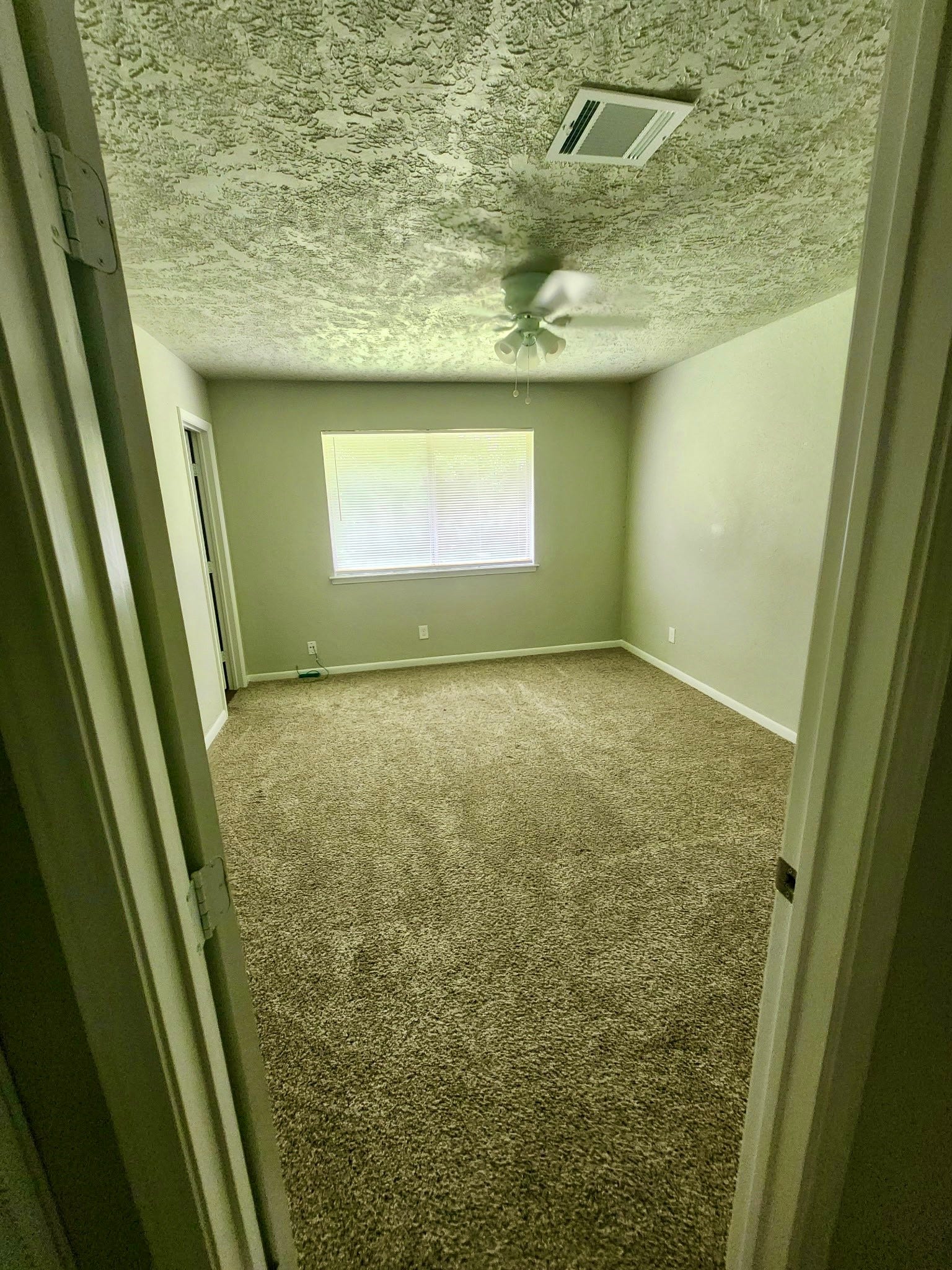 3860 Jasmine Drive, Alvin, TX 77511 Bedroom