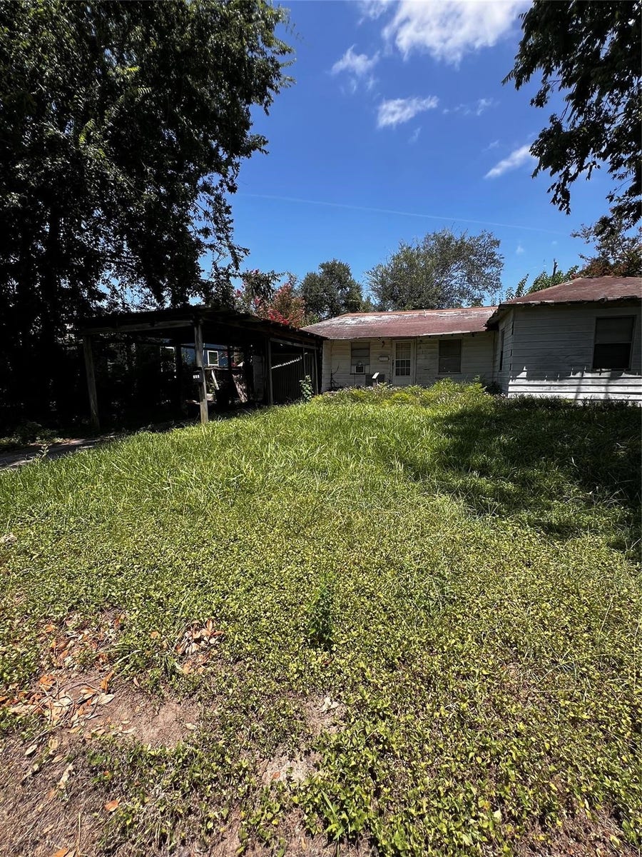 Property photo for 413 Lynn Street, South Houston, TX