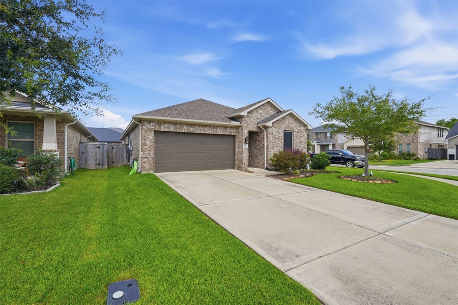 Property photo for 428 Kohls Crest Road, La Porte, TX