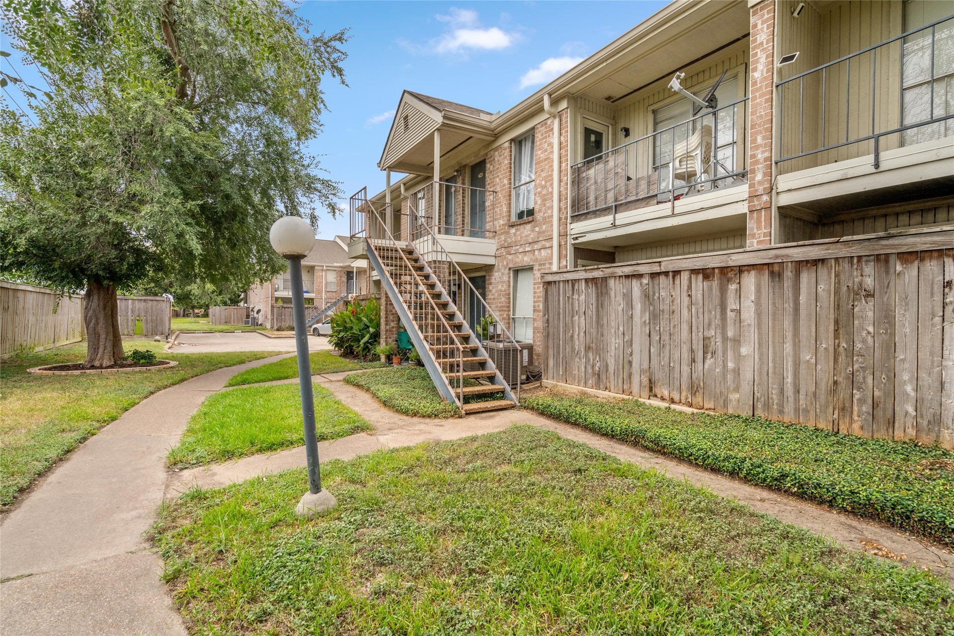 3900 Woodchase Drive, #162, Houston, TX 77042 Unit is located on the first building on left of complex, very quiet, and, rooms with a great view!