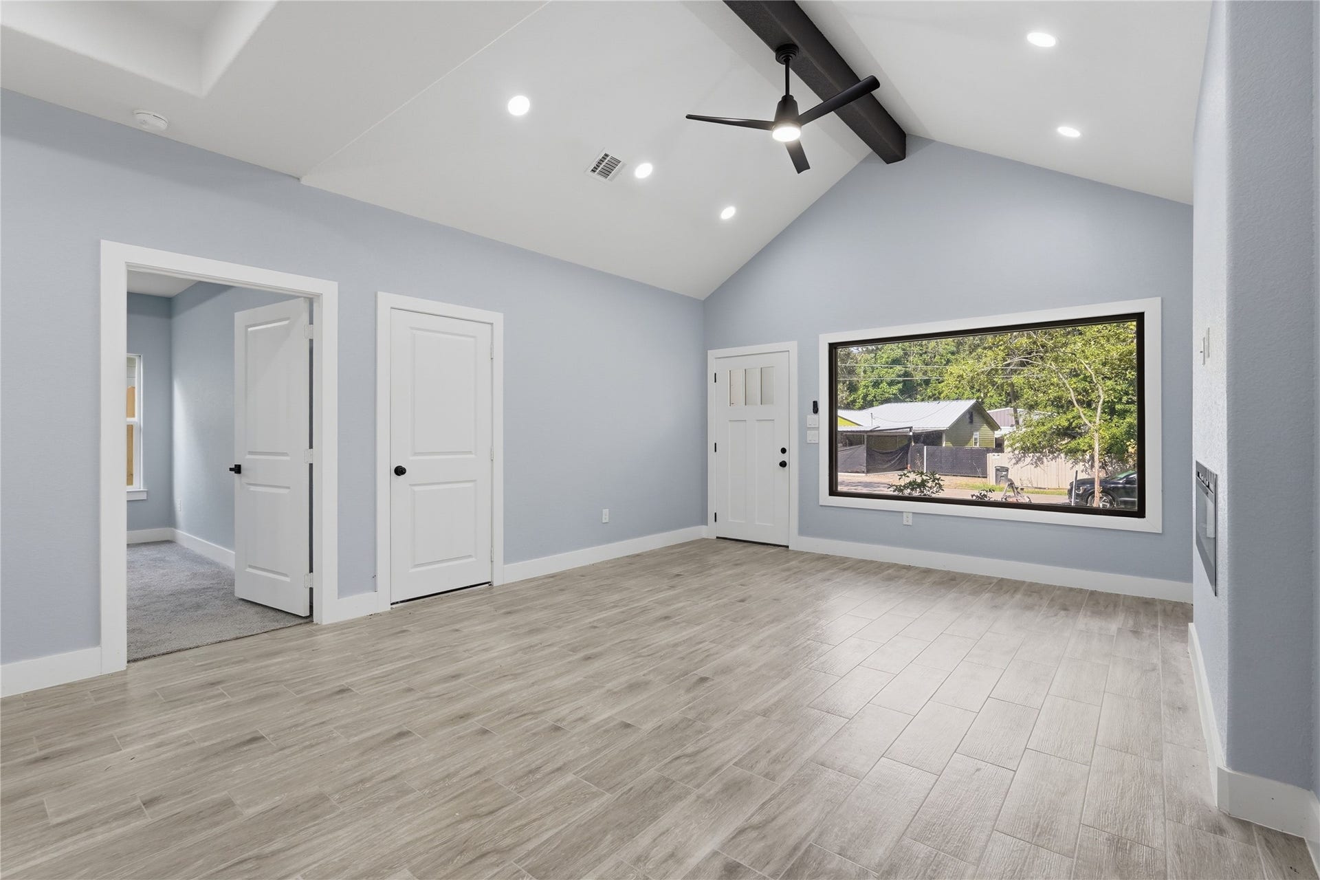 18434 Fannin Road, Willis, TX 77378 18434 Fannin Road, Willis, TX 77378