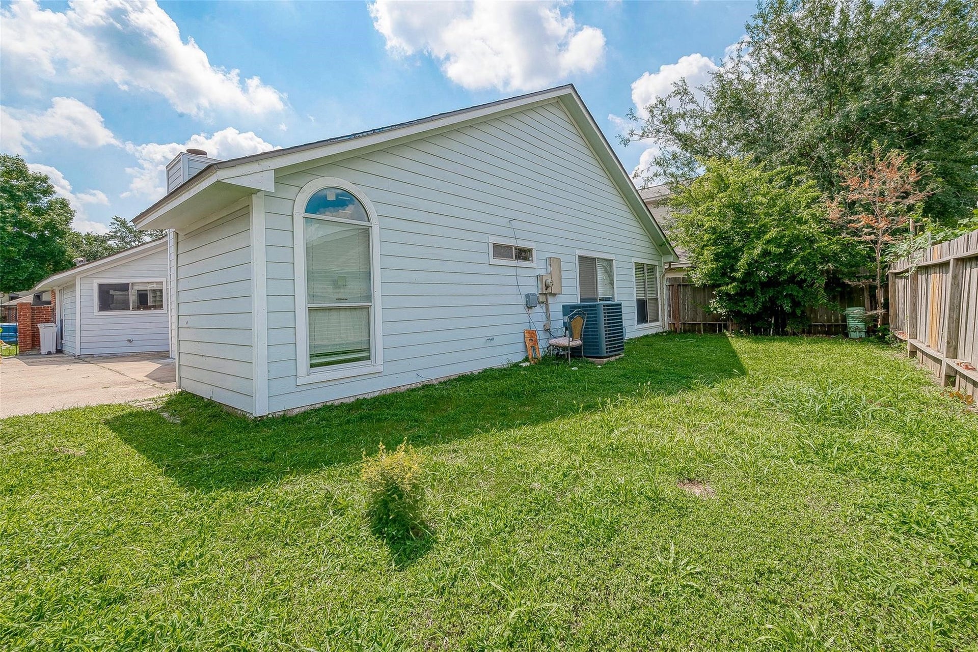 9310 Corner Oaks Ln, Houston, TX 77036