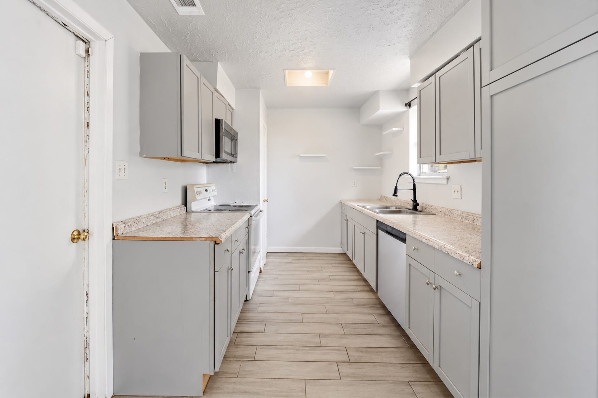 4930 Ridgestone Street, Houston, TX 77053 4930 Ridgestone Street, Houston, TX 77053