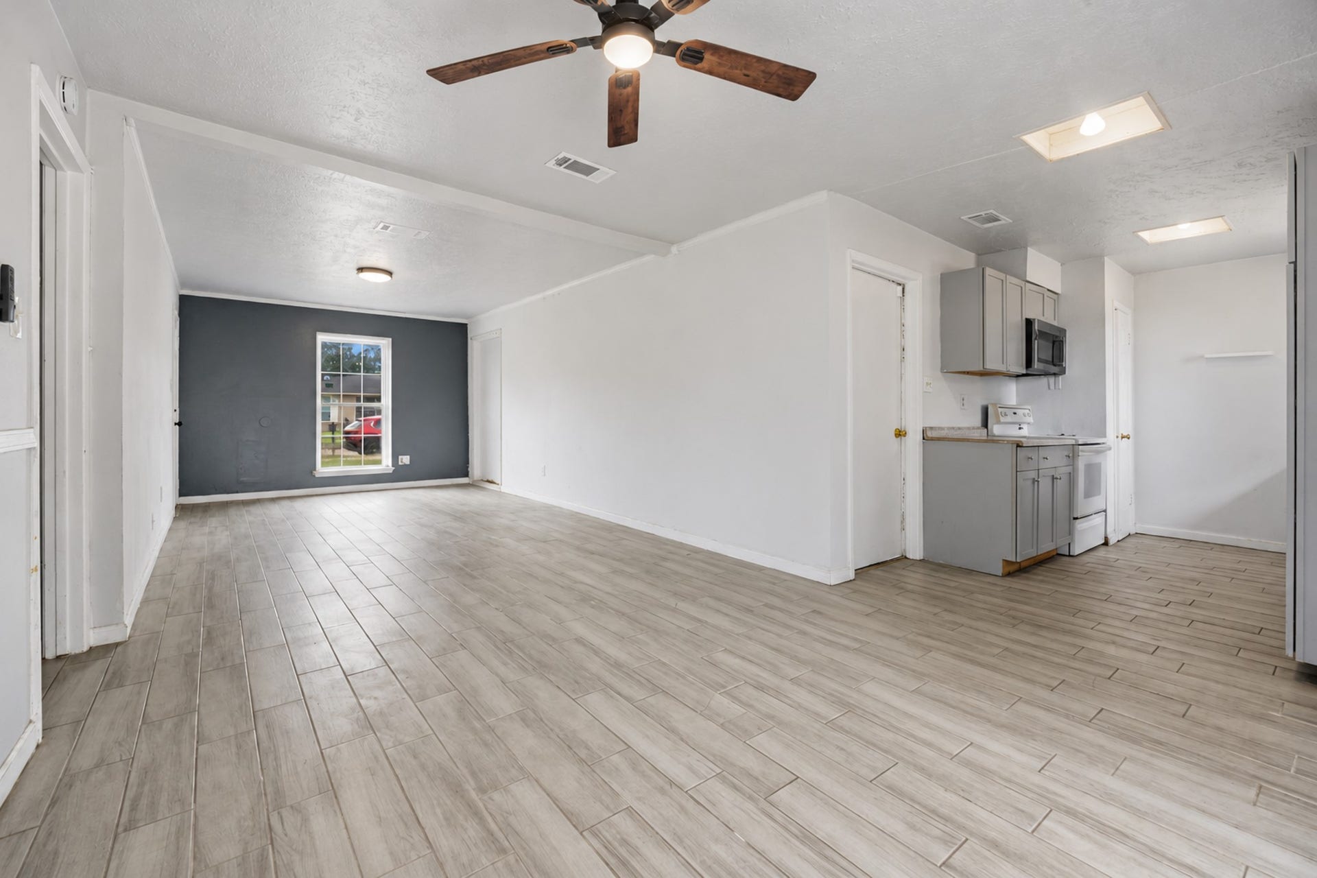 4930 Ridgestone Street, Houston, TX 77053 4930 Ridgestone Street, Houston, TX 77053