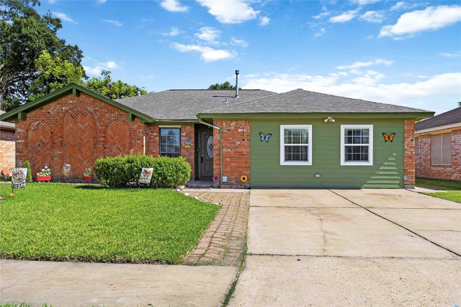 Property photo for 1314 Wentwood Drive, Pasadena, TX