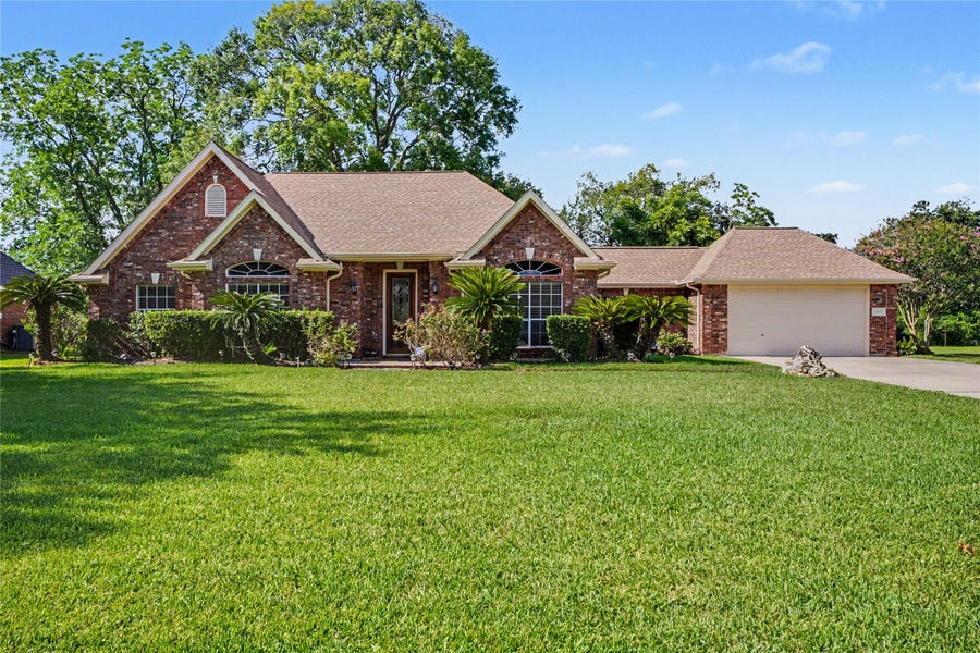Property photo for 13229 Rene Circle Circle, Santa Fe, TX