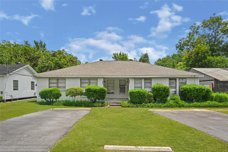 Property photo for 2613 Oleander Drive, Pasadena, TX