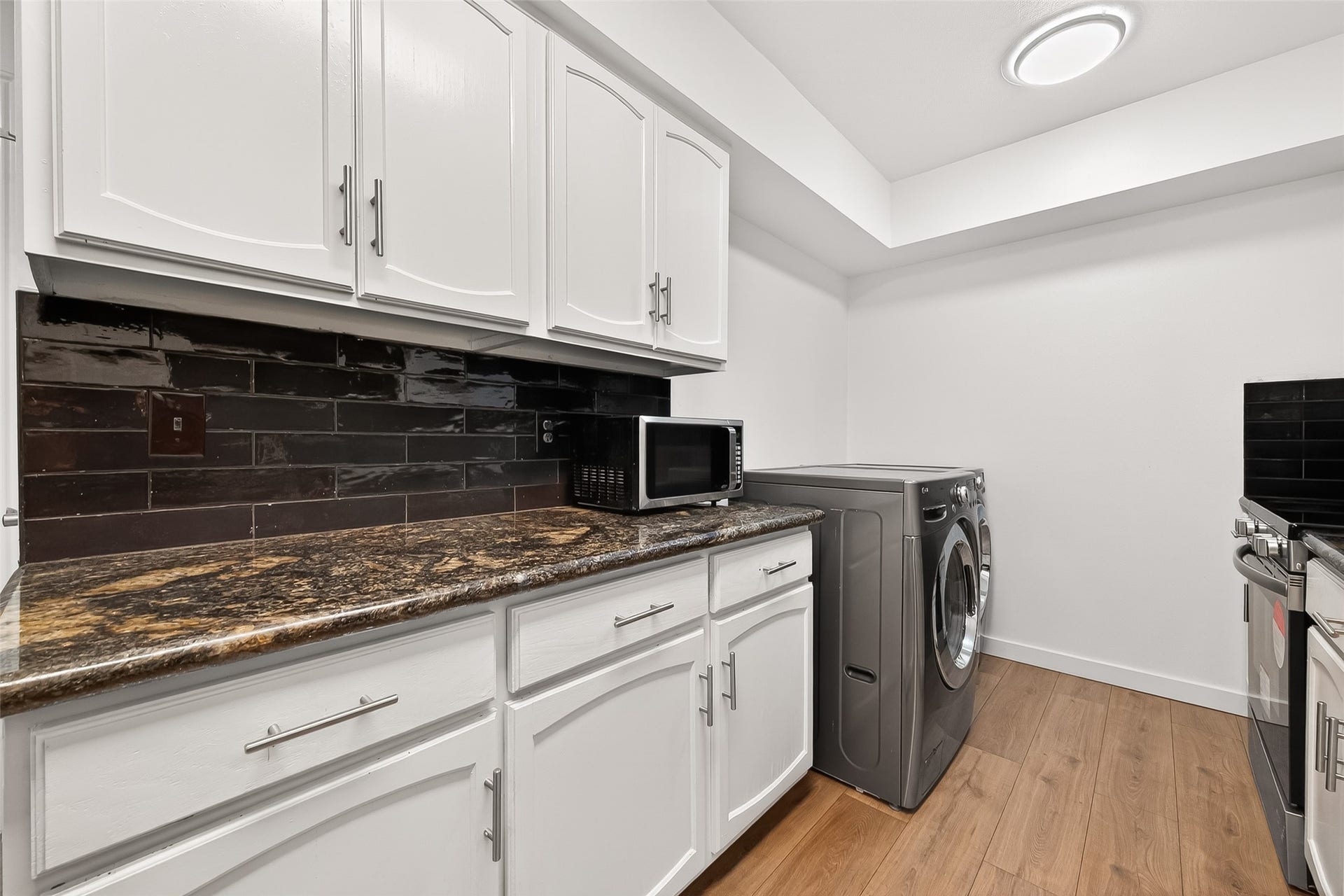 359 N Post Oak Lane, #127, Houston, TX 77024 Breakfast Nook Is The Perfect Place For Morning Coffee