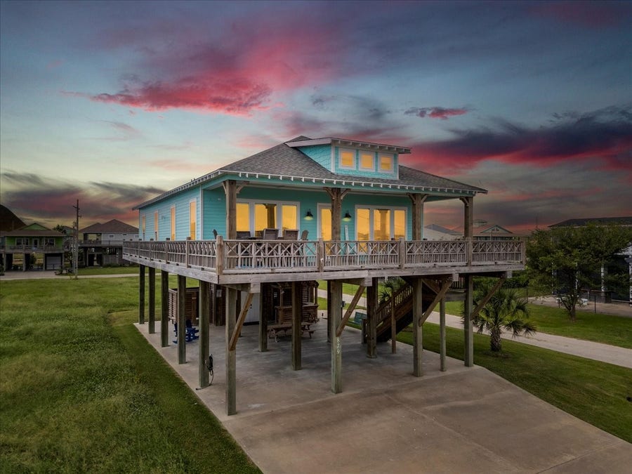 Property photo for 879 Wommack, Crystal Beach, TX