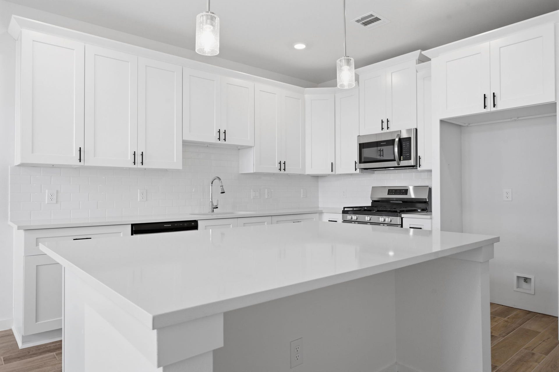13734 Olympic River Lane, Rosharon, TX 77583 13734 Olympic River Lane, Rosharon, TX 77583