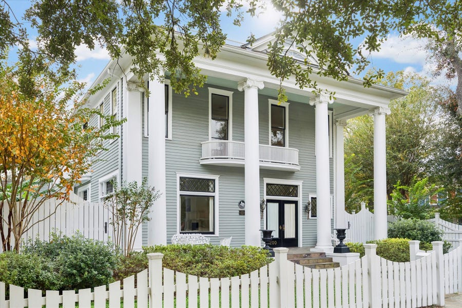 Property photo for 200 Westmoreland Street, Houston, TX
