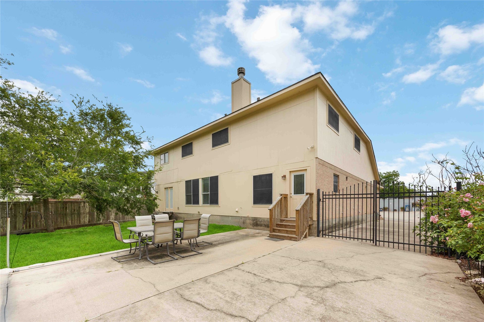 5498 Appleblossom Lane, Friendswood, TX 77546 5498 Appleblossom Lane, Friendswood, TX 77546