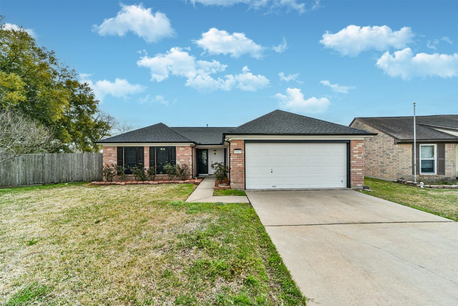 Property photo for 1613 Brook Meadow Drive, La Porte, TX