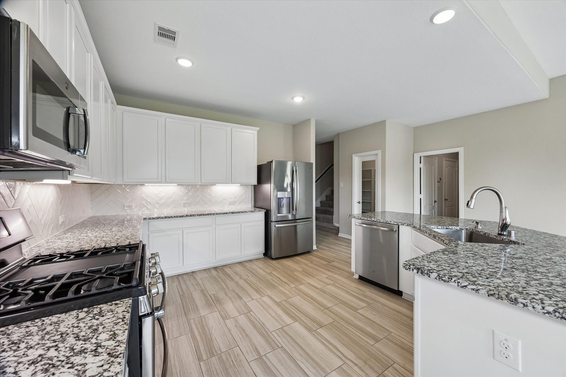 317 Merlot Drive, Alvin, TX 77511 317 Merlot Drive, Alvin, TX 77511