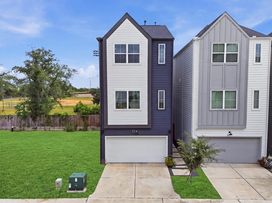 Property photo for 2206 Springwood Vista Lane, Houston, TX
