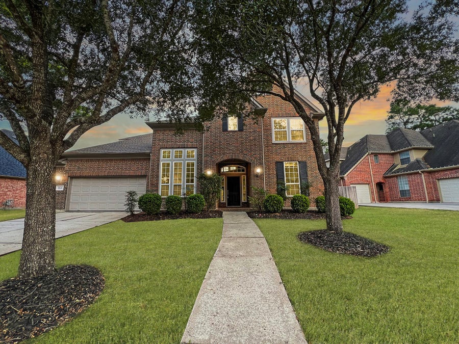 Property photo for 17406 Lake Chelan Lane, Humble, TX